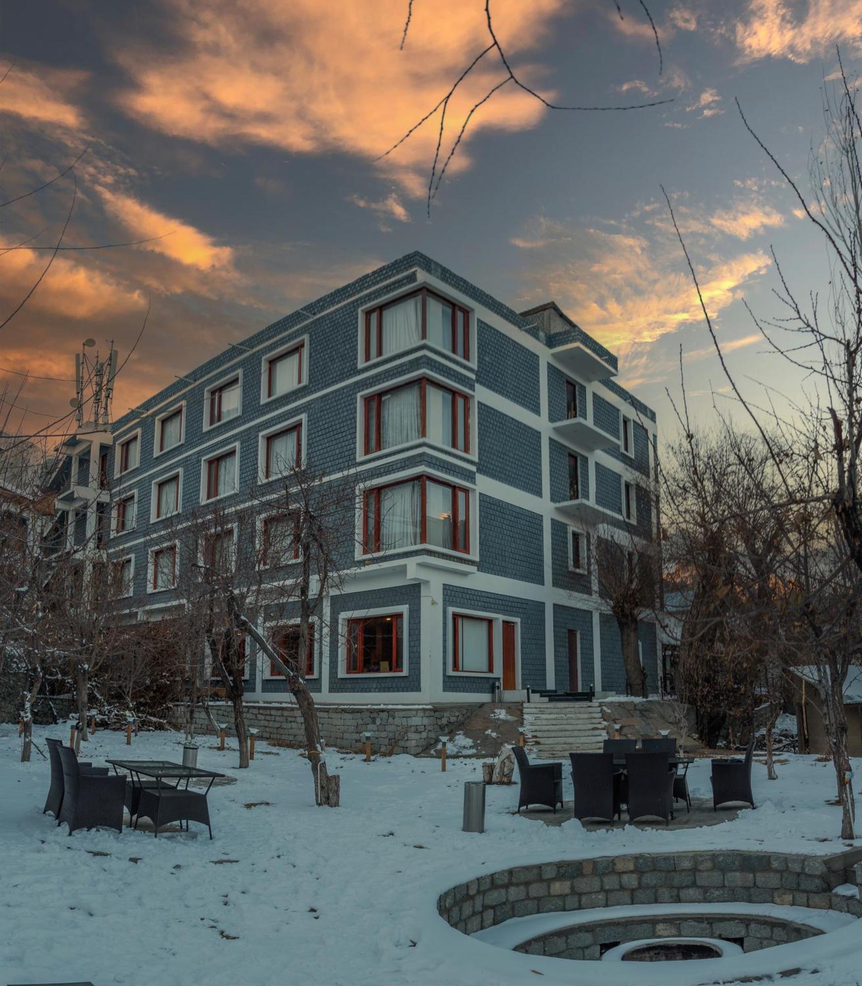 Hotel The Kargil Dış mekan fotoğraf